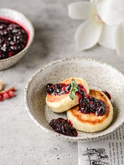 vegetarian cottage cheese cake with black currant jam