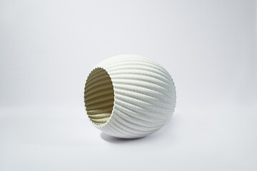 White 3D pot for indoor plants