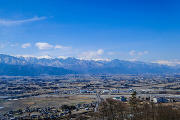 長野県松本市のアルプス公園からの眺め