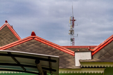 Office roof ridge that has the characteristics of the Yogyakarta Palace, clear sky background