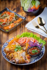 Papaya salad with grilled chicken, delicious flavor, hot sticky rice, delicious.
