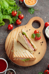 sandwich with tomato and cheese