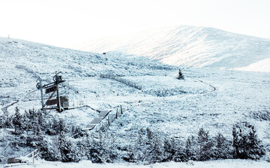 Fototapeta premium Ski Slopes At Cairngorm Ski-Resort In The Scottish Highlands