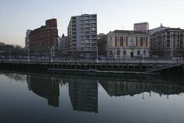 Fototapeta na wymiar Downtown of Bilbao in the evening
