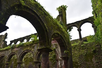 Naklejka premium abandoned vasai fort at maharashtra, india 