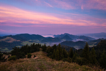 Fototapeta premium Mountain landscape at sunrise, Pieniny, Poland