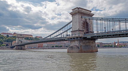 Fototapeta na wymiar The Chain bridge spans the Danube River in Budapest Hungary.