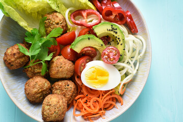 vegetables bowl with falafel and egg
