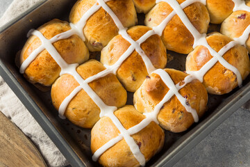 Homemade Easter Hot Cross Buns