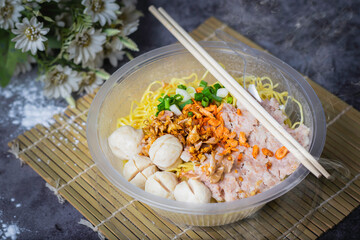 Thai style noodles Egg noodles, yellow, dry, no soup