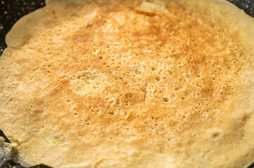 焼き色がついたクレープ生地