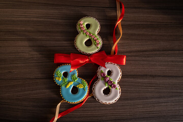 Gingerbread in glaze for the holiday of March 8. High quality photo