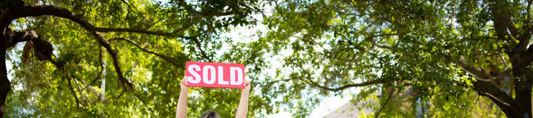 Real Estate red 
