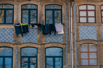 Fototapeta na wymiar old window in the old building balcony