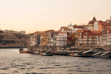 Fototapeta premium Porto Portugal riverside at sunset