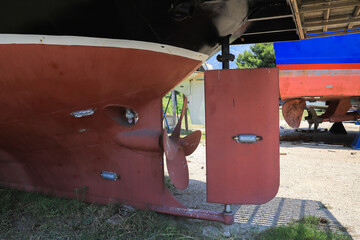 Old propellers of a motor yacht