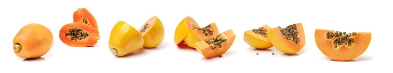 Fototapeta na wymiar Papaya fruit isolated on a white background