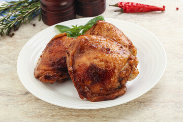 Roasted chicken leg with spicy sauce