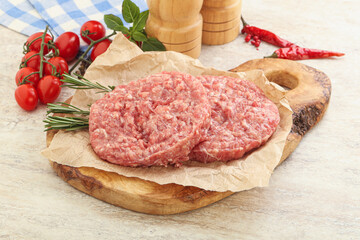 Raw pork cutlet for burger