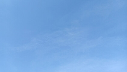 Fototapeta premium Blue sky with a thin white cloud