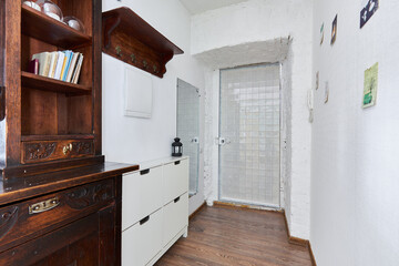Photo of a hallway in a one-room apartment 