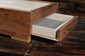 wooden bee hive. Manufacturing, detail