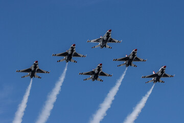 Air force thunderbirds to soar over colorado - obrazy, fototapety, plakaty