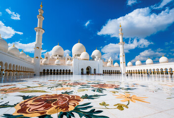 Prachtig uitzicht op de Sheikh Zayed Grand Mosque, Abu Dhabi, Verenigde Arabische Emiraten