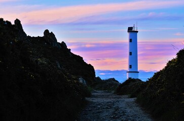 Faro, costa de la vela, cielo