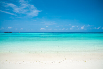 Fototapeta premium Beautiful tropical island beach - Koh Lipe, Thailand. Travel summer holiday concept.