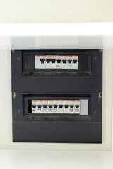 Electricity supply control unit in the apartment