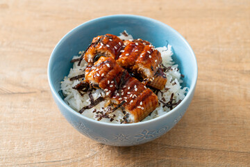 eel rice bowl or unagi rice bowl