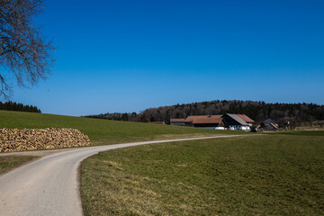 Hiking trail in Eberfing, tours through Bavaria, tourism between Weilheim and Penzberg
