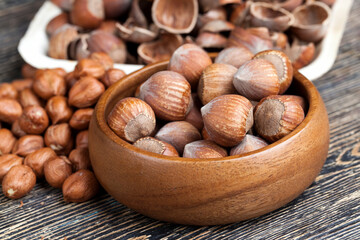 hazelnuts peeled from the shell