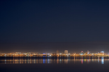 Fototapeta na wymiar Tunis Lake by night 