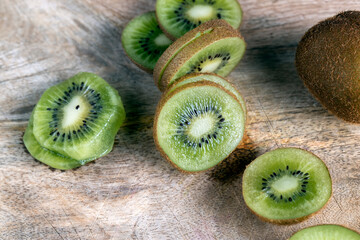 kiwi fruit washed and cut into pieces