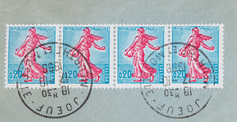 briefmarke stamp vintage retro alt old gestempelt used frankiert cancel papier paper blau blue reihe 1960 rot red blau blue 20 frau woman