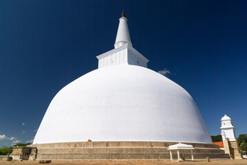 Ruwanwelisaya maha stupa, buddhist monument, Anuradhapura, Sri Lanka - obrazy, fototapety, plakaty