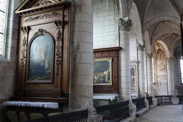 L'église Saint Pierre, intérieur de l'église, ville de Auxerre, département de l'Yonne, France