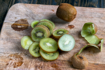 kiwi fruit washed and cut into pieces