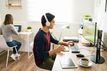 Freelance couple working together