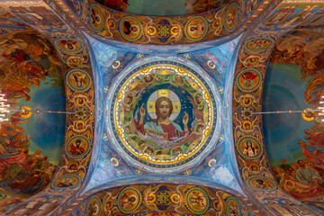 Fototapeta na wymiar Ceiling interiors in church of Savior on spilled blood, Saint Petersburg, Russia