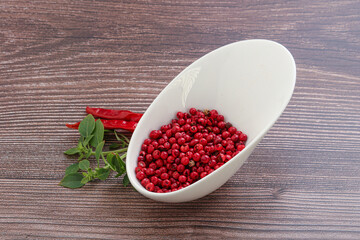 Red pepper seeds in the bowl