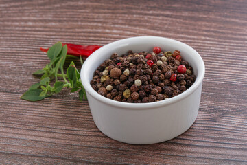 Red, black, yellow pepper mix