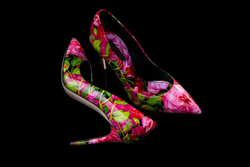 women flower print shoes