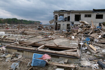 東日本大震災後
2011年5月21日
陸前高田市にて