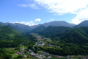 Fototapeta premium view of the mountains