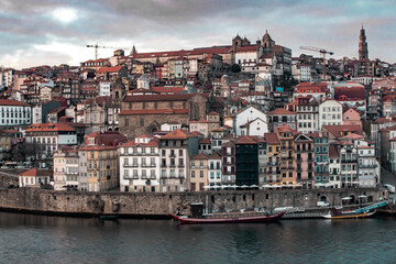 Fototapeta na wymiar Gebäude in Porto