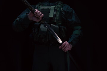 Fototapeta na wymiar 日本刀を構える兵士