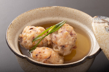 《青森郷土料理》イカメンチの煮物